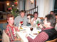 Beim Abendessen

